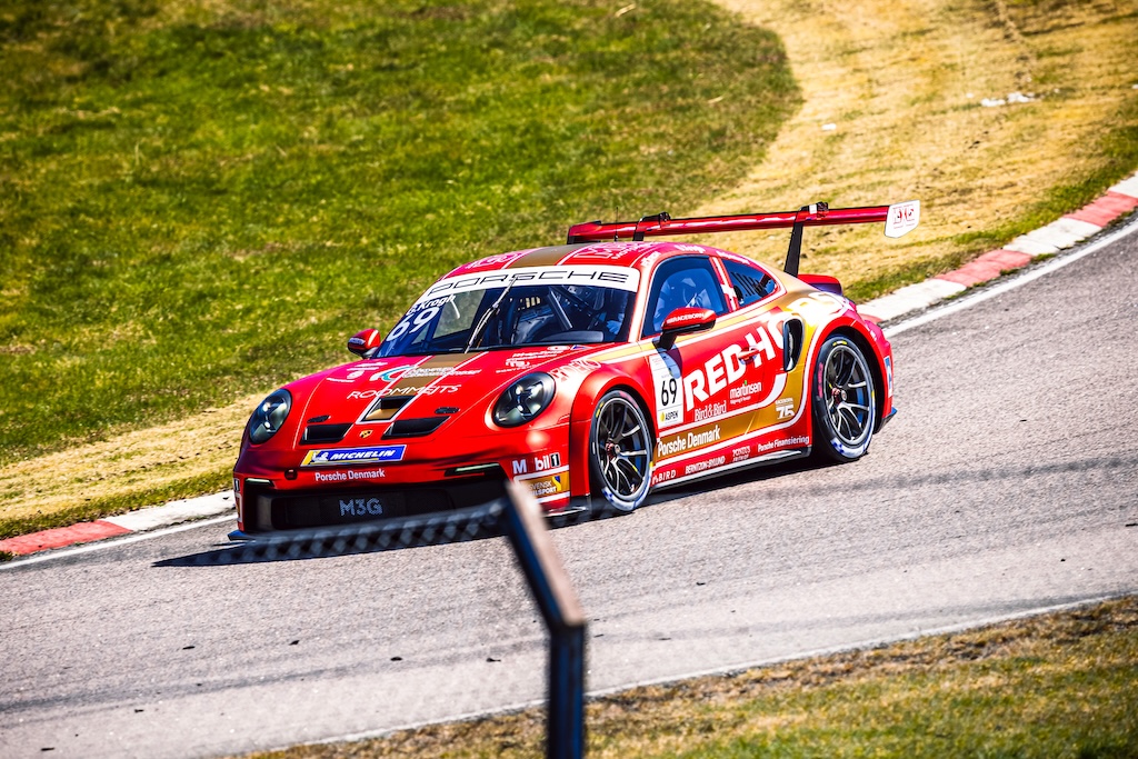 Gustav Krogh udfordret i Porsche Carrera Cup Scandinavia-premiere.
(Foto: Porsche Carrera Cup Scandinavia)